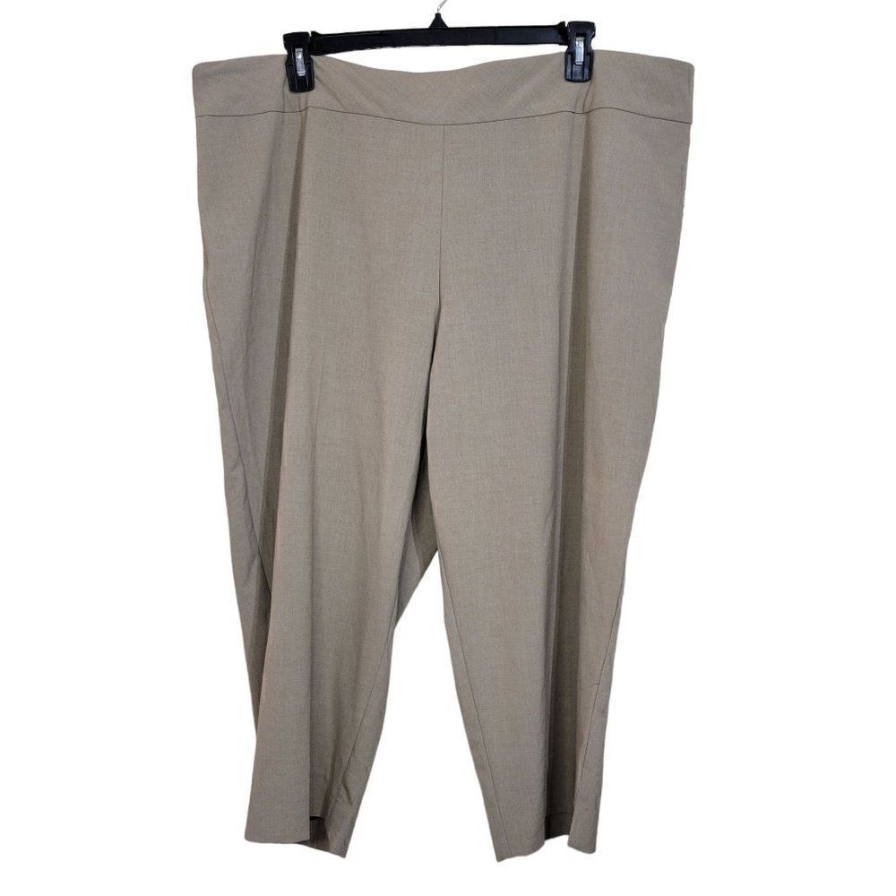 Avenue Khaki Cropped Pants (Size 24)